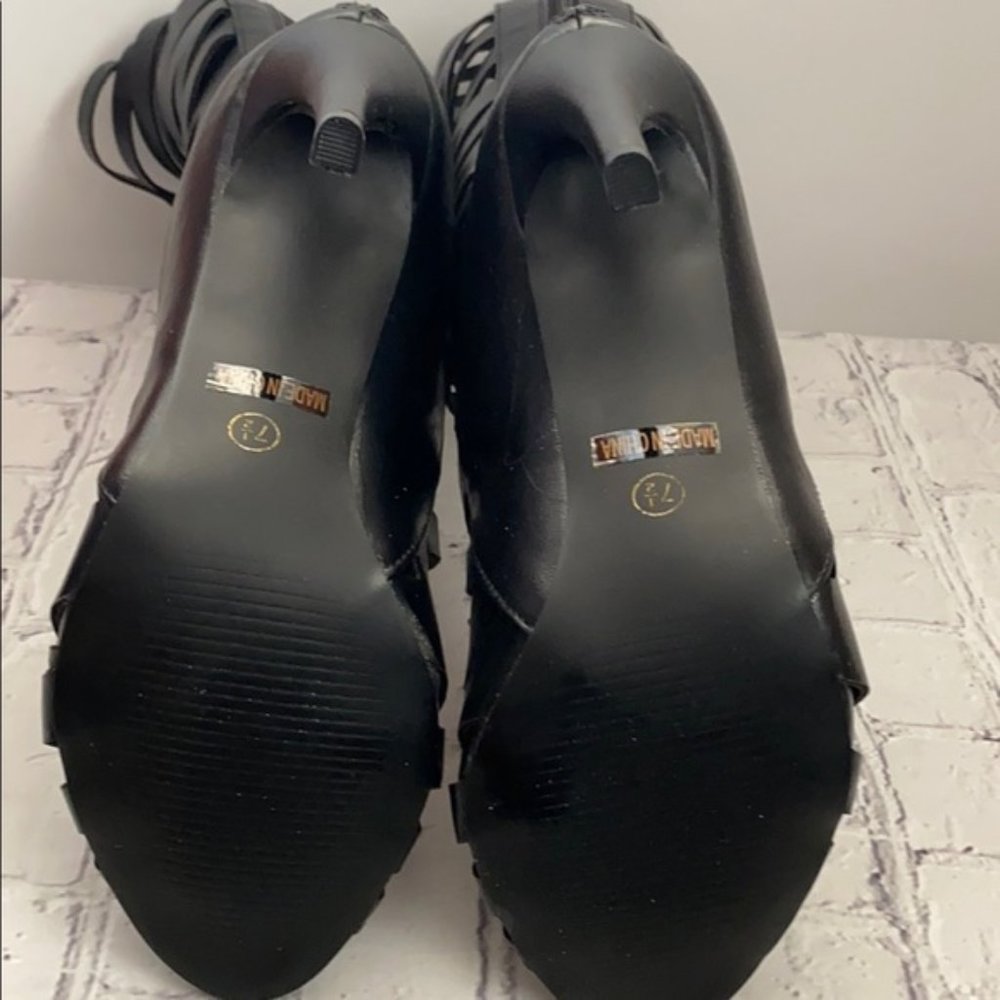Eye Candie Black Gladiator Style High Heel Sandals - Picture 9 of 12